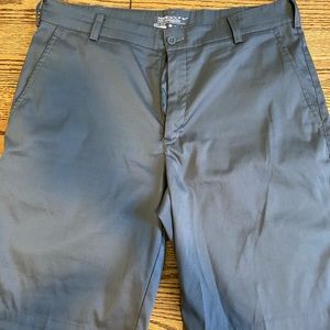 Nike Dri Fit Golf Shorts size 32